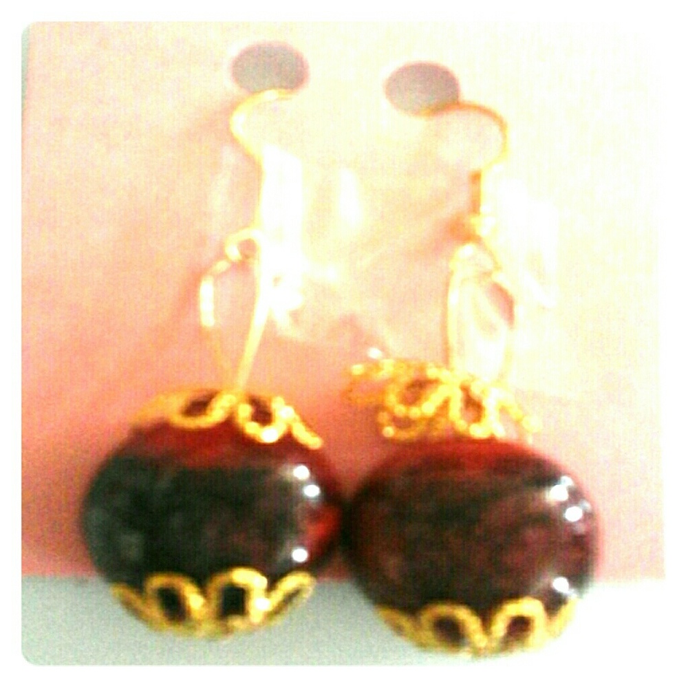 💟Gorgeous💟Red Lucite Earrings💟
